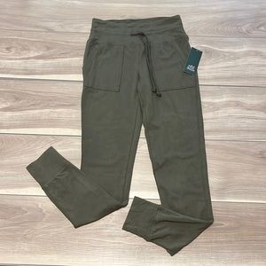 NWT Wild Fable Jogger